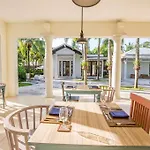 The Anda Mani Khaolak Beachfront Villas 